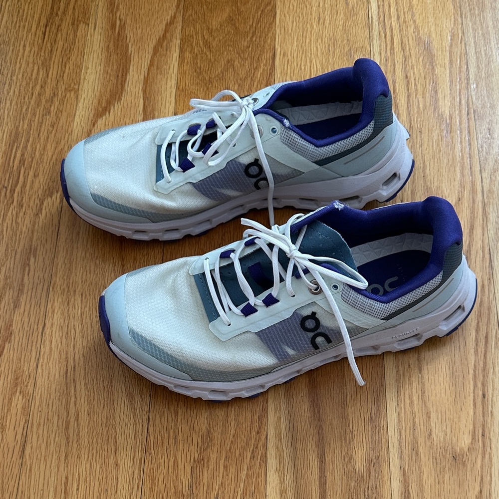 ON Women's Cloudtec Sneakers